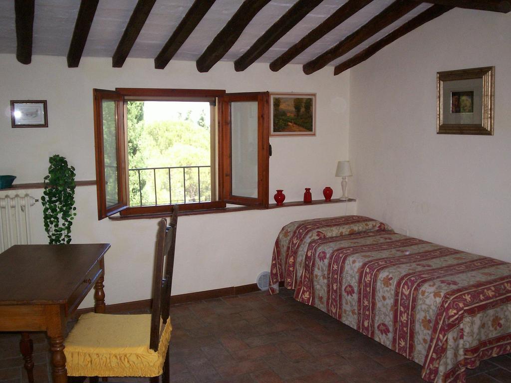Podere Il Caggio Rooms San Gimignano Rum bild